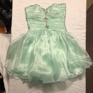 Mint green short prom dress